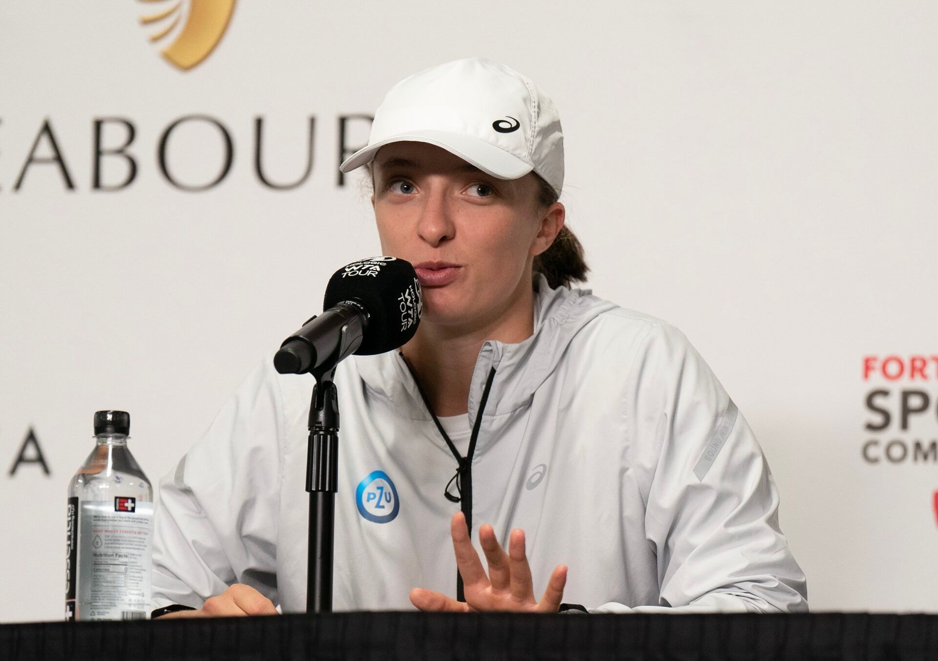 Iga Świątek had an interesting response to dealing with the weather conditions in Cincinnati after reaching the semifinals of the WTA 1000 event.