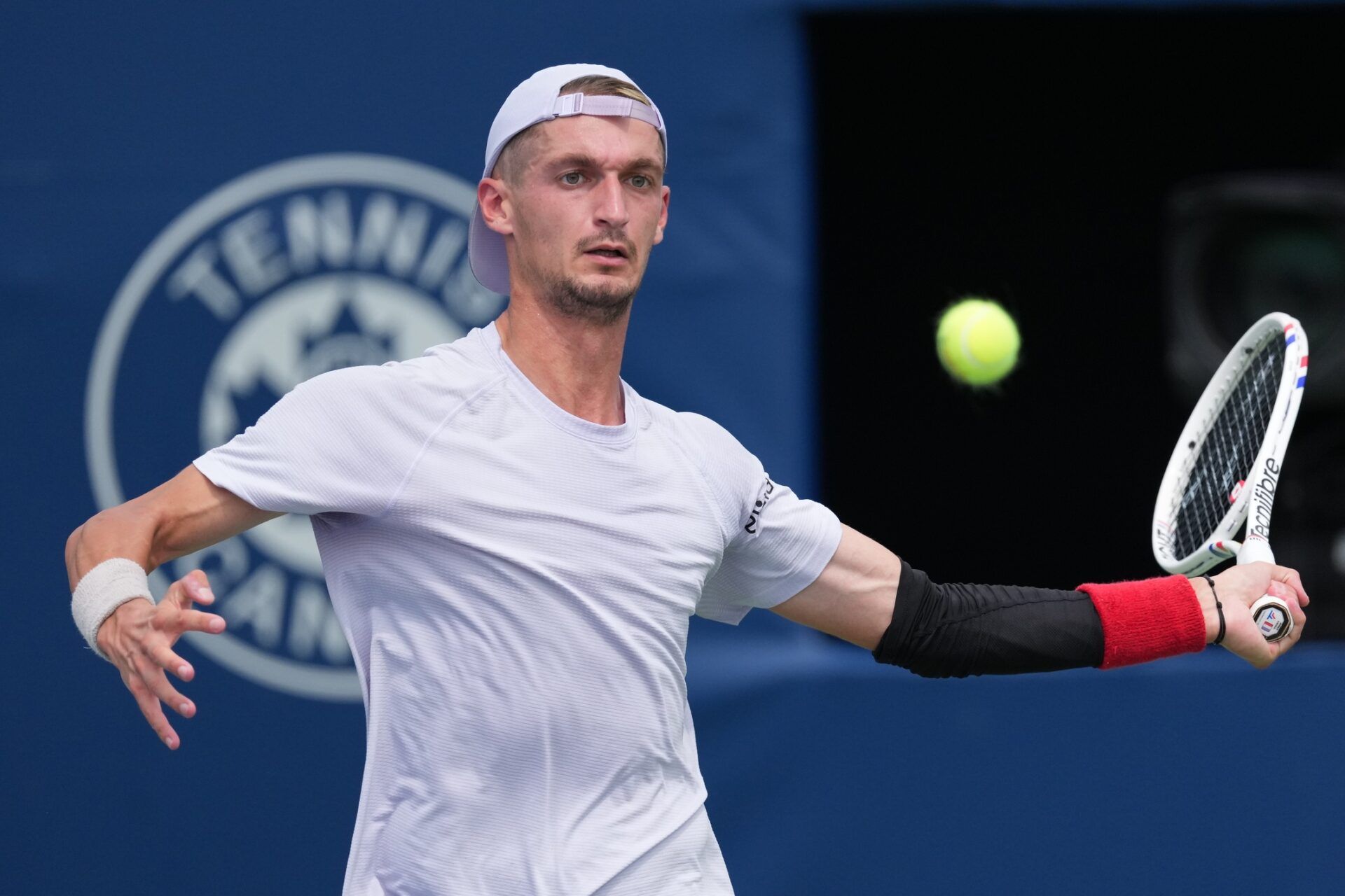 Terence Atmane (FRA) tracks a ball hit by Facundo Bagnis (not pictured) during qualifying play at Sobeys Stadium.