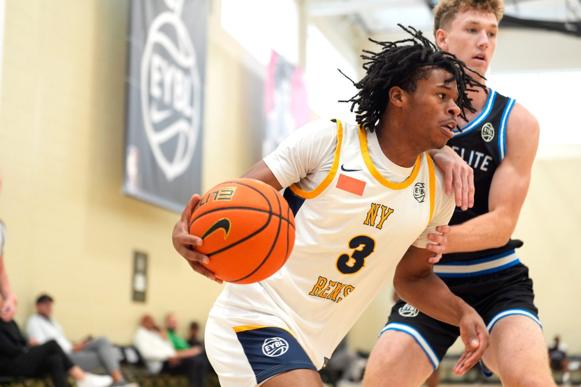 NY Rens Jasiah Jervis (3) moves towards the basket during the NY Rens and JL3 game at Nike EYBL Peach Jam at Riverview Park Activities Center. The NY Rens won 83-53.
