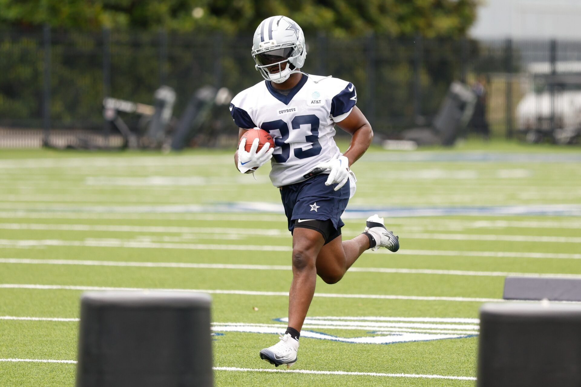 Dallas Cowboys RBs Fantasy Outlooks: Javonte Williams and Jaydon Blue