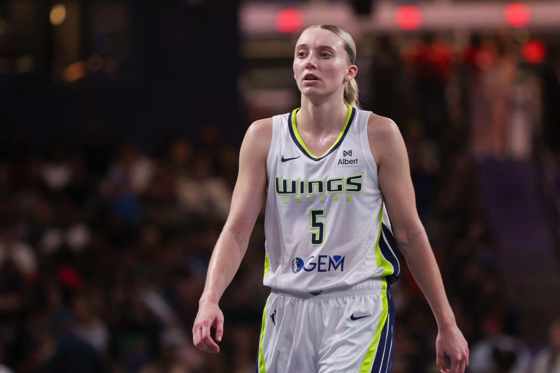 Paige Bueckers Draws Inspiration From NBA Legend Stephen Curry As Wings Rookie Leads Struggling Team