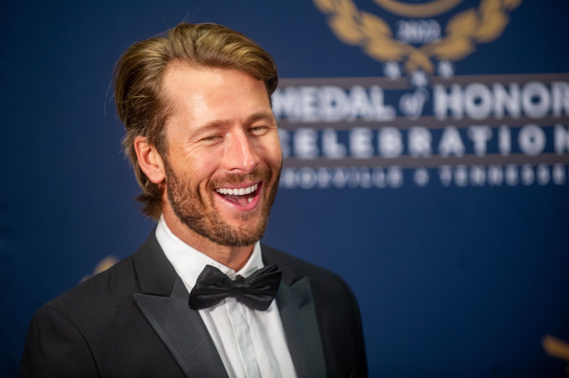 Bob Hope Award for Excellence in Entertainment recipient Glenn Powell laughs during an interview during the Patriot Awards Gala hosted by the Medal of Honor Convention at the Knoxville Conventional Center on Saturday, Sept. 10, 2022.

Mohpatriotawardsgala 0203