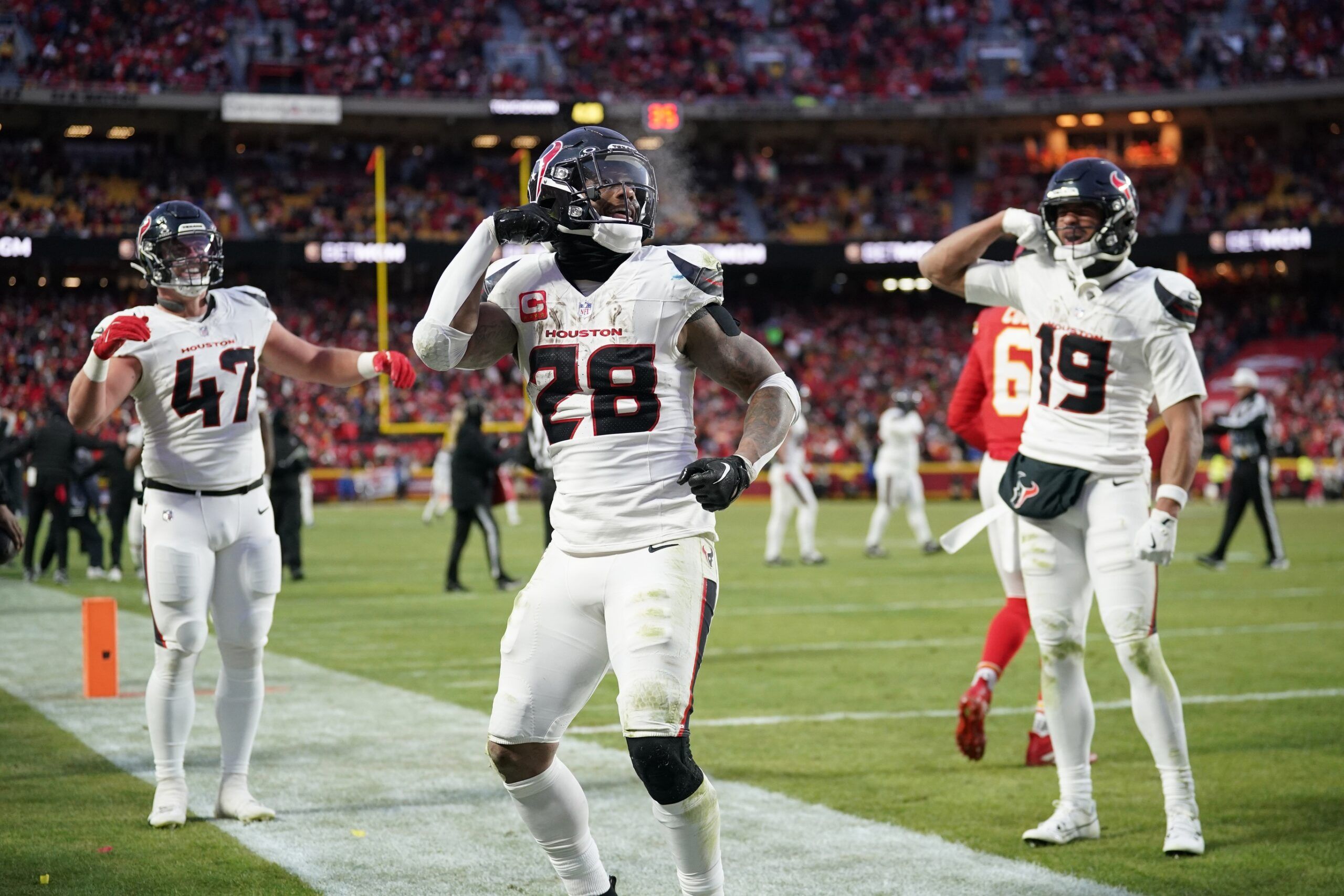 Running Back Inversion Injury Fantasy Football Running Back Injury Update Week 1: Latest on De'Von ...