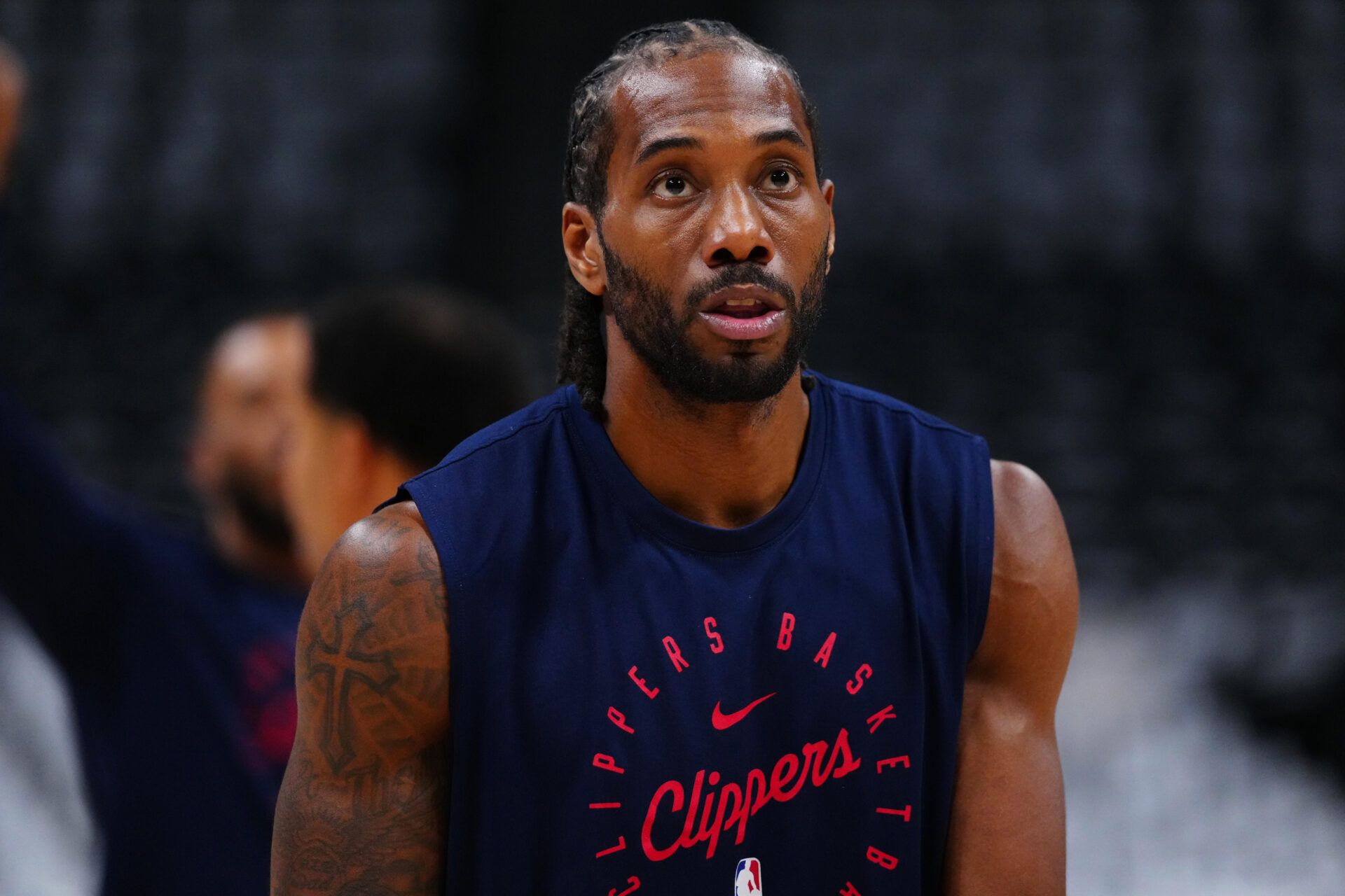 LA Clippers forward Kawhi Leonard (2) warms up before game five of the first round for the 2025 NBA Playoffs against the Denver Nuggets at Ball Arena.