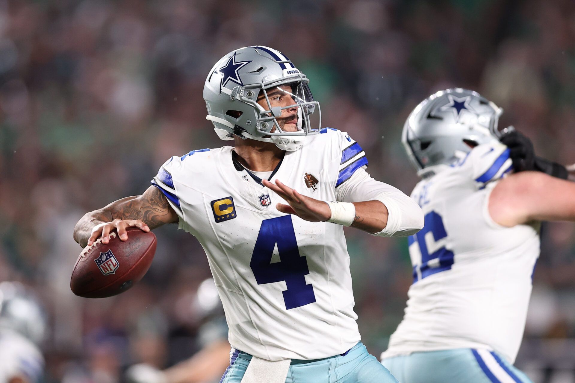Dallas Cowboys quarterback Dak Prescott (4) passes the ball against the Philadelphia Eagles during the second quarter of the game at Lincoln Financial Field.