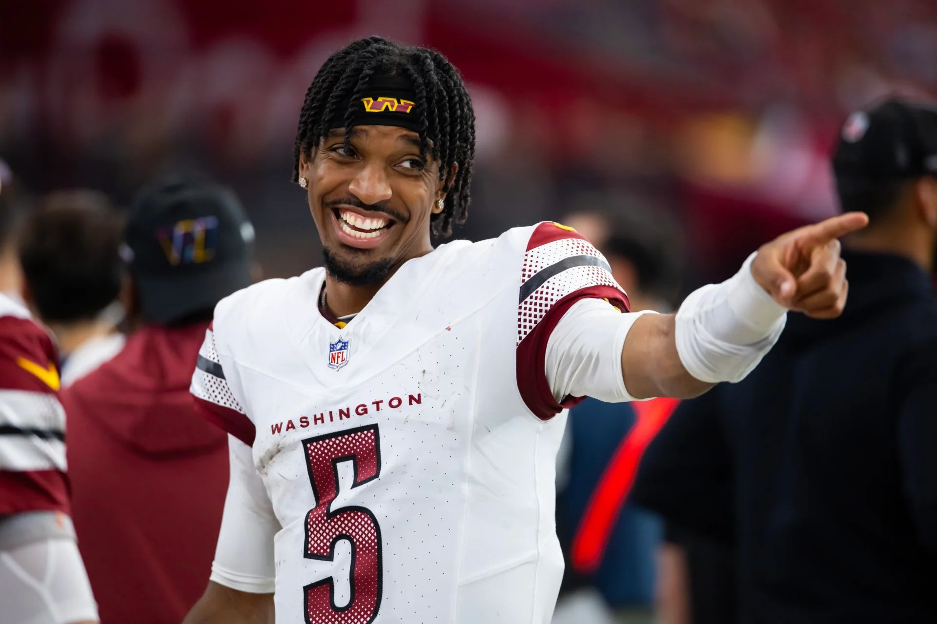 Why Does Jayden Daniels Have a Japanese Flag On His Helmet? Breaking Down the Commanders QB's Heritage