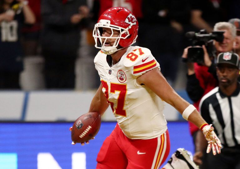 [US, Mexico & Canada customers only] Sep 5, 2025; Sao Paulo, BRAZIL; Kansas City Chiefs tight end Travis Kelce (87) celebrates scoring a touchdown against the Los Angeles Chargers in the second half during a NFL game at Corinthians Arena.