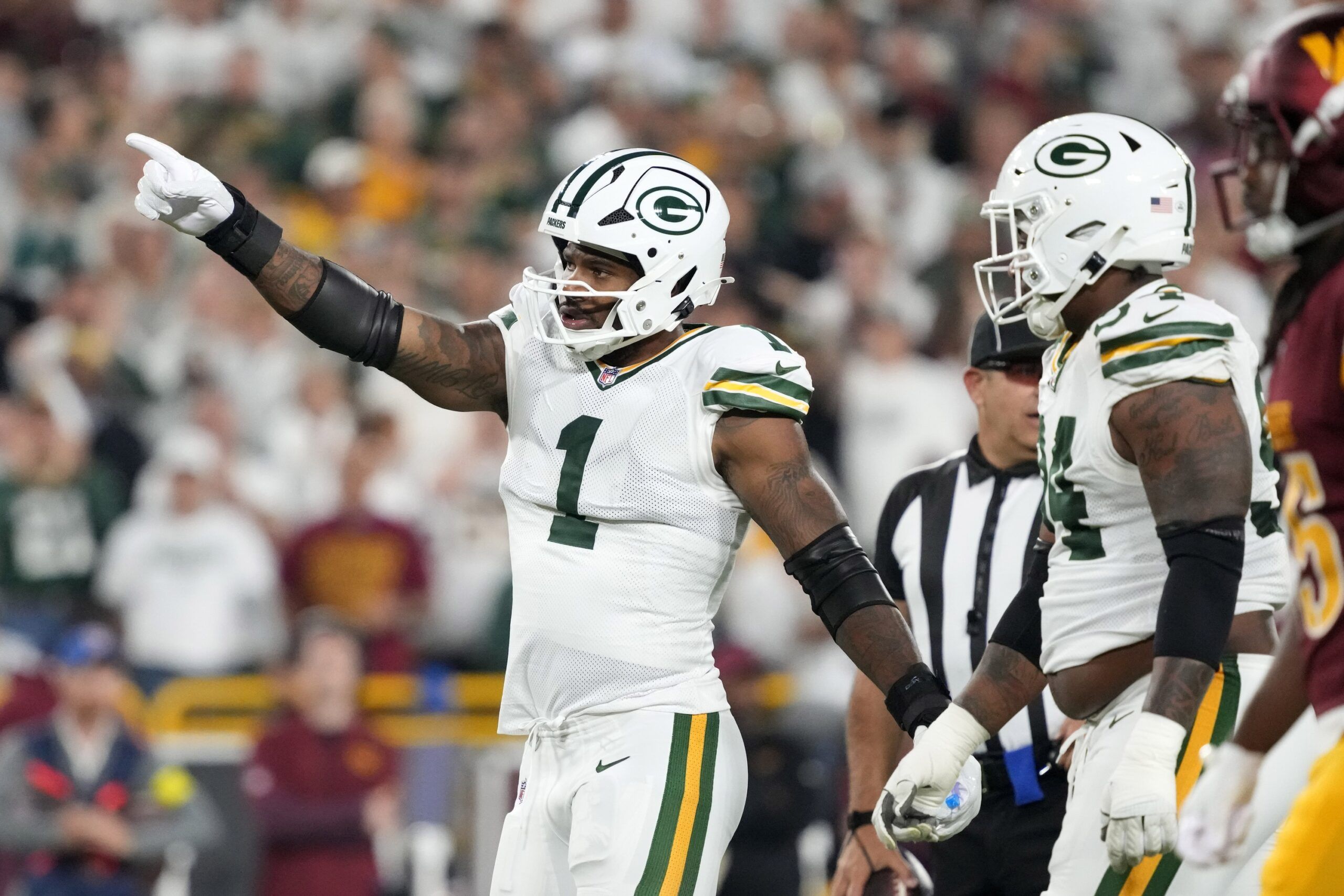 'Thanks Jerry Jones' -- Packers Fans React As Micah Parsons Makes Massive  Play in Week 2 vs. Commanders