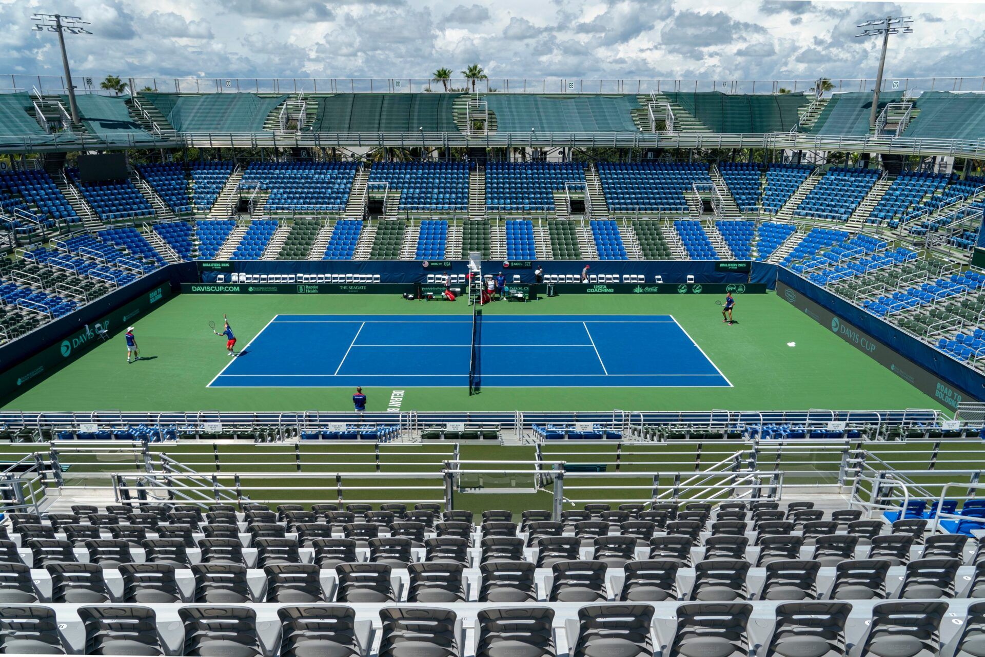 Czech players Jakub Mensik and Jiri Lehecka during Davis Cup practice in Delray Beach, Florida, on September 10, 2025.