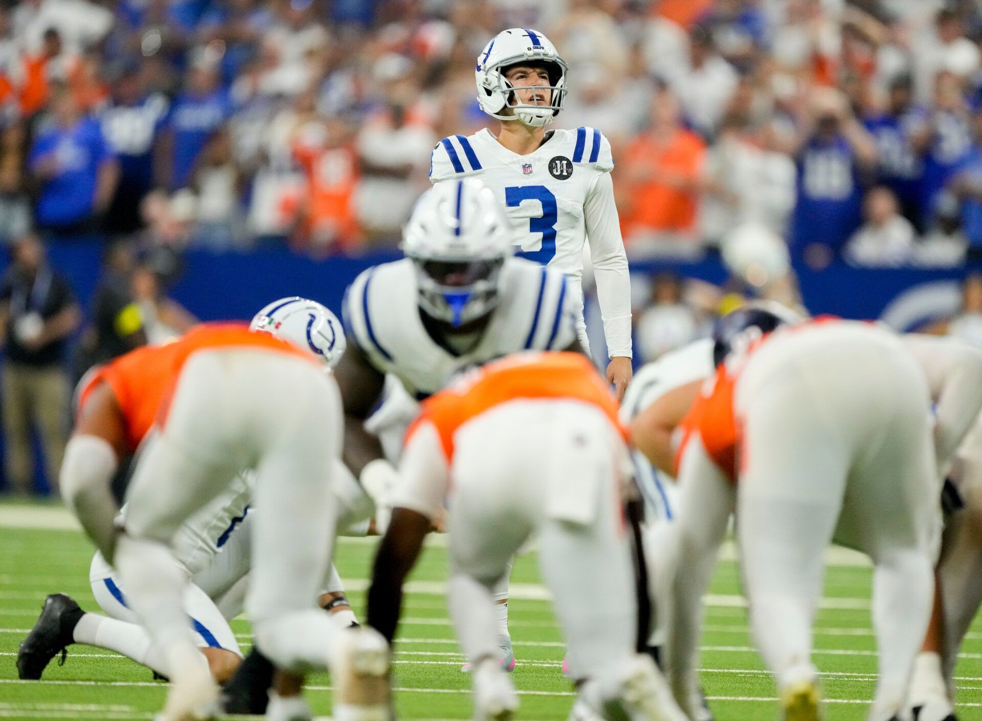 Indianapolis Colts place kicker Spencer Shrader (3) lines up a field goal attempt Sunday, Sept. 14, 2025, during a game against the Denver Broncos at Lucas Oil Stadium in Indianapolis.