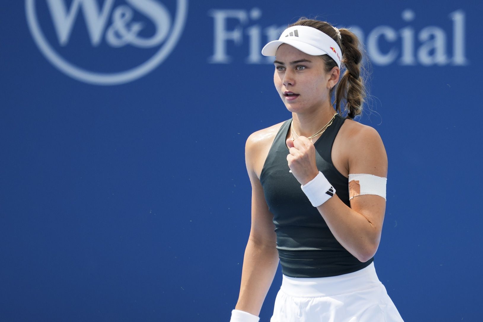 Iva Jovic (USA) reacts after a shot against Ulrikke Eikeri (NOR) during the Cincinnati Open at the Lindner Family Tennis Center.