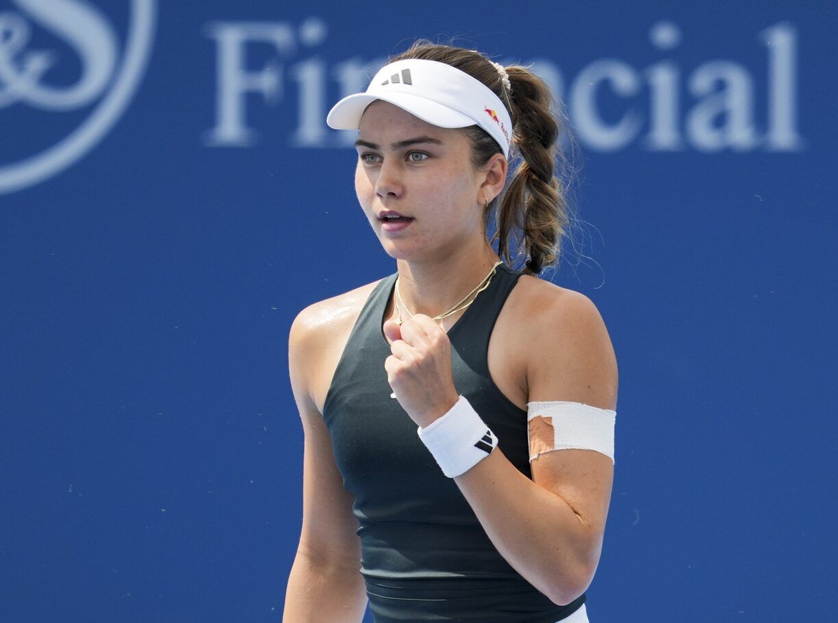 Iva Jovic (USA) reacts after a shot against Ulrikke Eikeri (NOR) during the Cincinnati Open at the Lindner Family Tennis Center.