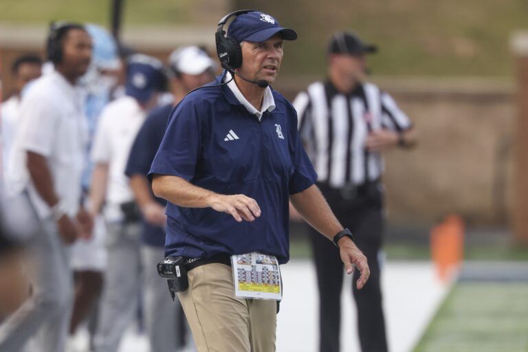 Rice Owls head coach Scott Abell reacts from the sideline during the second quarter against the Houston Cougars at Rice Stadium.