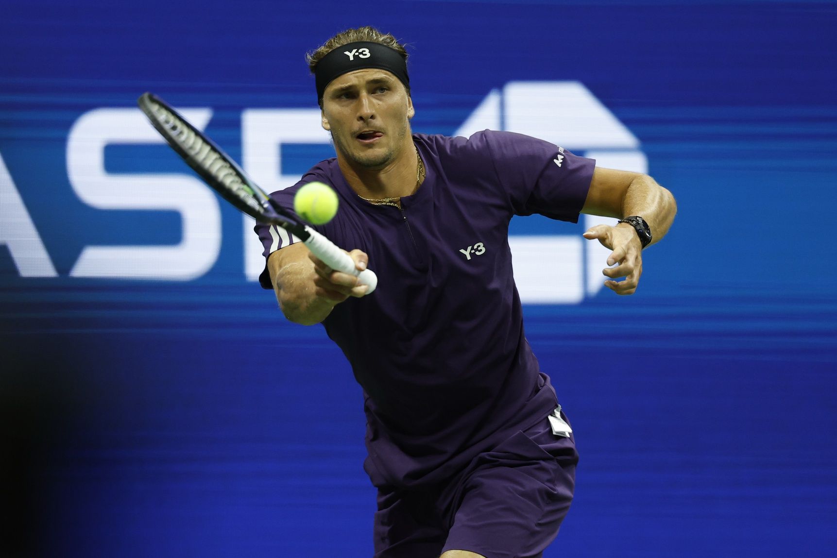 Alexander Zverev (GER) hits a forehand against Alejandro Tabilo (CHI) (not pictured) on day three of the 2025 U.S. Open tennis tournament at the USTA Billie Jean King National Tennis Center at Billie Jean King National Tennis Center.
