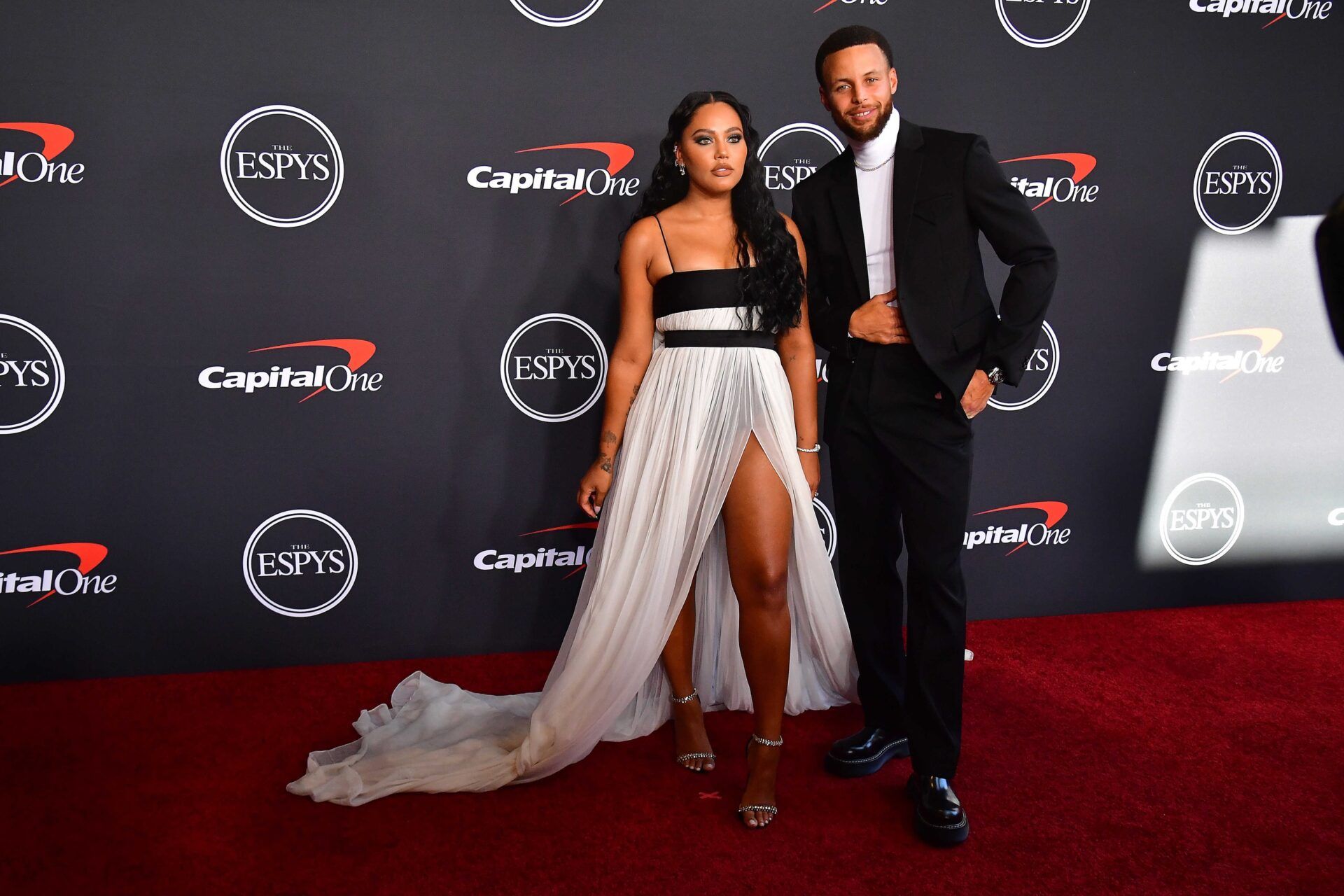 Ayesha Curry Shares Wholesome Photo With Warriors Star Stephen Curry With  4-Word Message