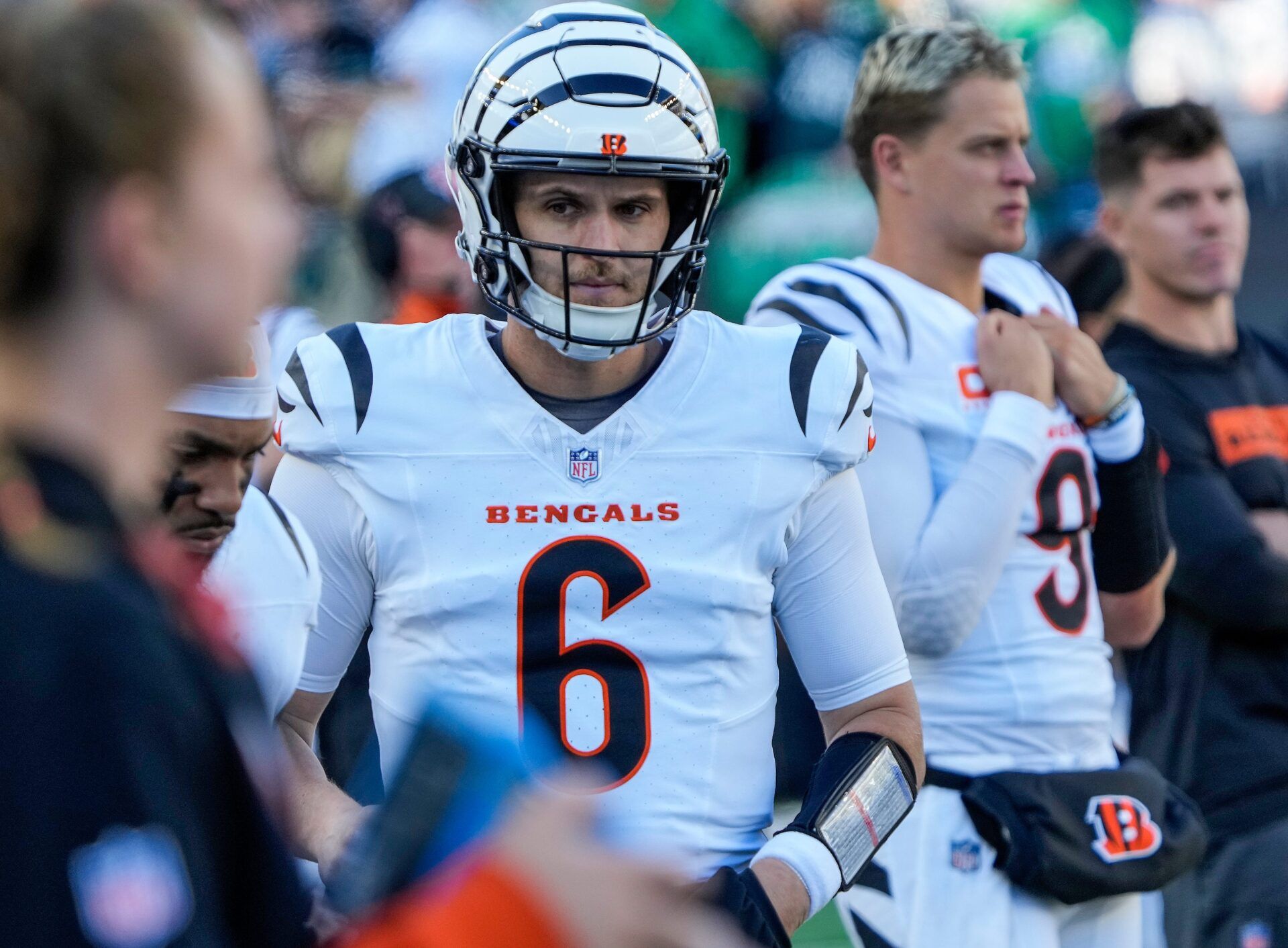Cincinnati Bengals quarterback Jake Browning (6) prepares to play the final minutes in the game after quarterback Joe Burrow (9) throw an interception during the NFL Week 8 matchup at Paycor Stadium on Sunday October 27, 2024. The Bengals lost 37-17 and remain winless at home.