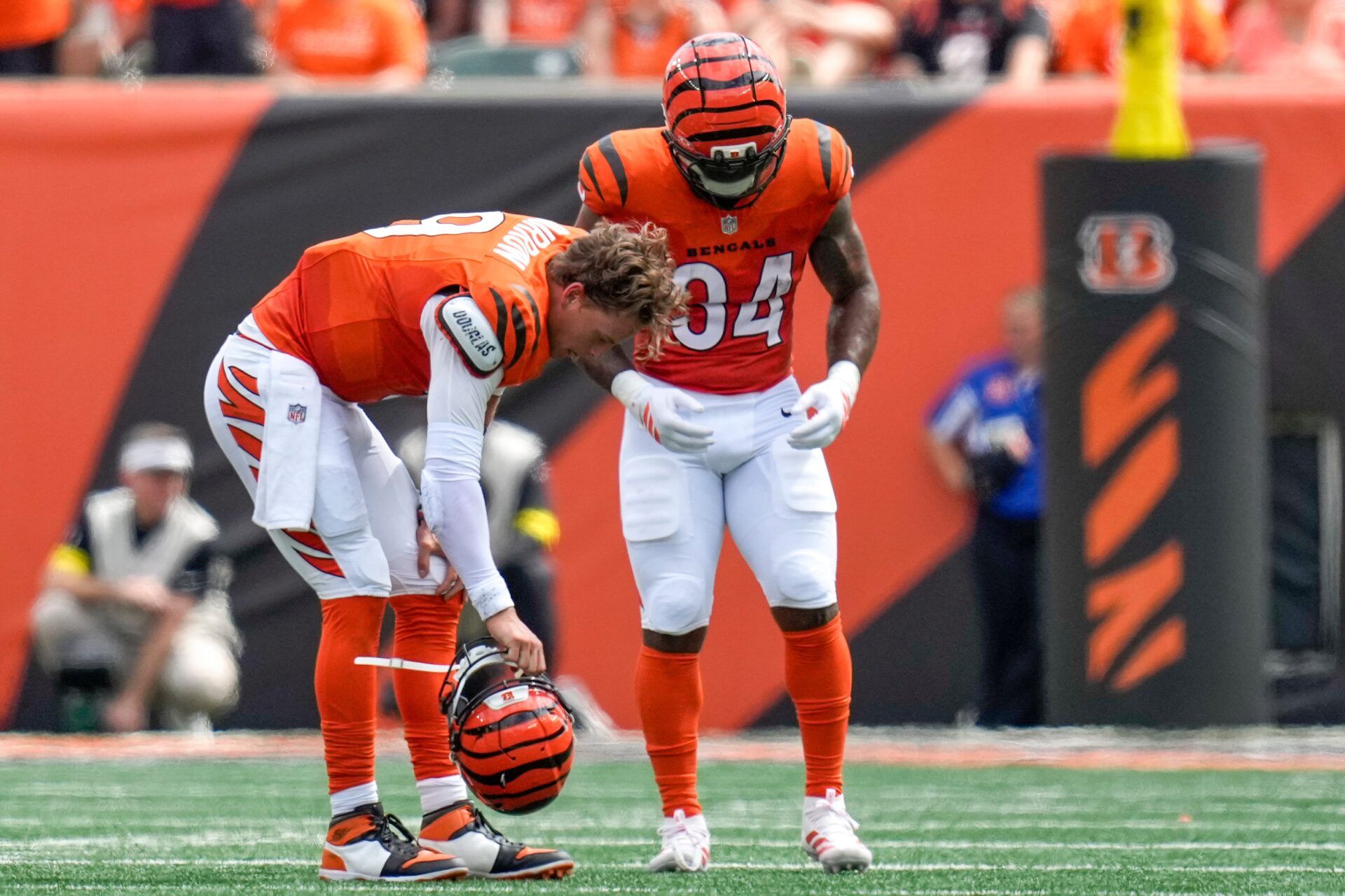 Cincinnati Bengals quarterback Joe Burrow (9) is injured on a play in the second quarter of the NFL Week 2 game between the Cincinnati Bengals and the Jacksonville Jaguars at Paycor Stadium in downtown Cincinnati on Sunday, Sept. 14, 2025. The Jaguars led 17-10 at halftime.