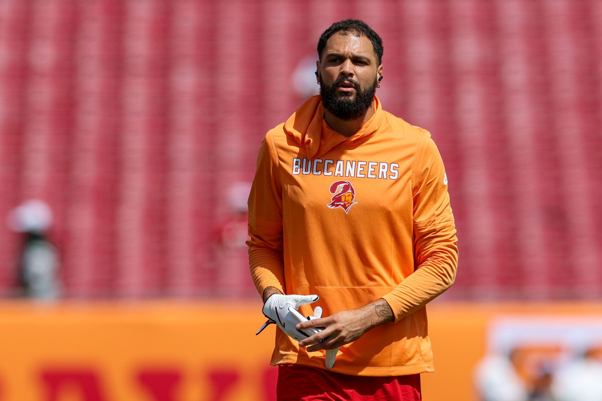 Tampa Bay Buccaneers wide receiver Mike Evans (13) warms up before a game against the New York Jets at Raymond James Stadium.