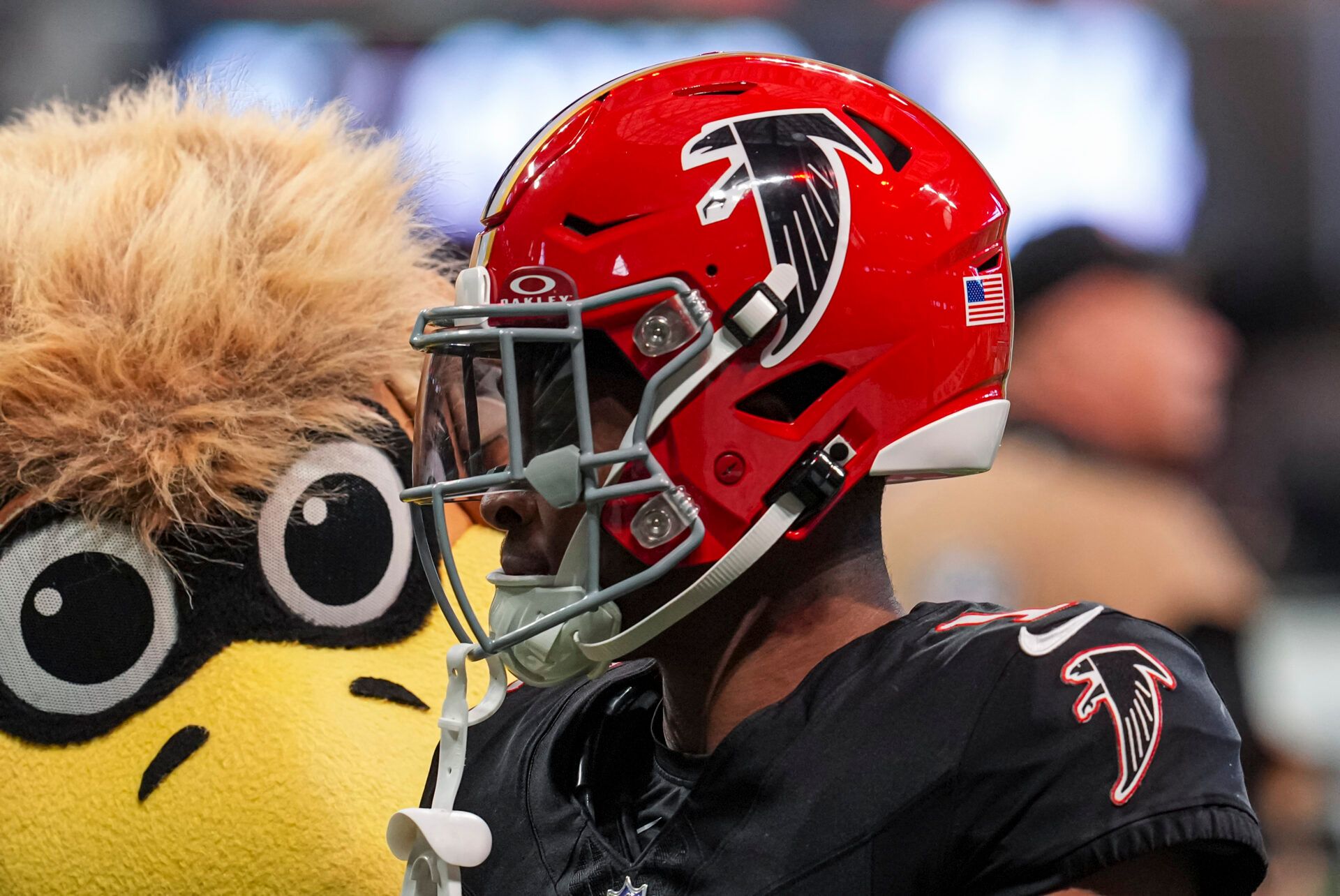 Atlanta Falcons wide receiver Darnell Mooney (1) leaves the field after the game against the New York Giants at Mercedes-Benz Stadium.