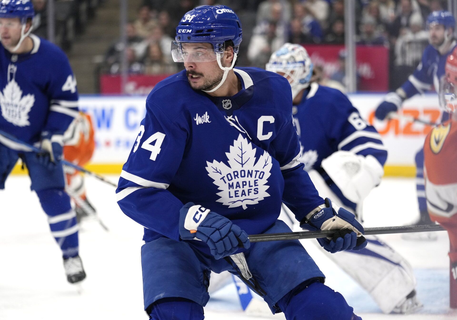 Toronto Maple Leafs forward Auston Matthews (34) looks for the puck against the Anaheim Ducks during the second period at Scotiabank Arena.