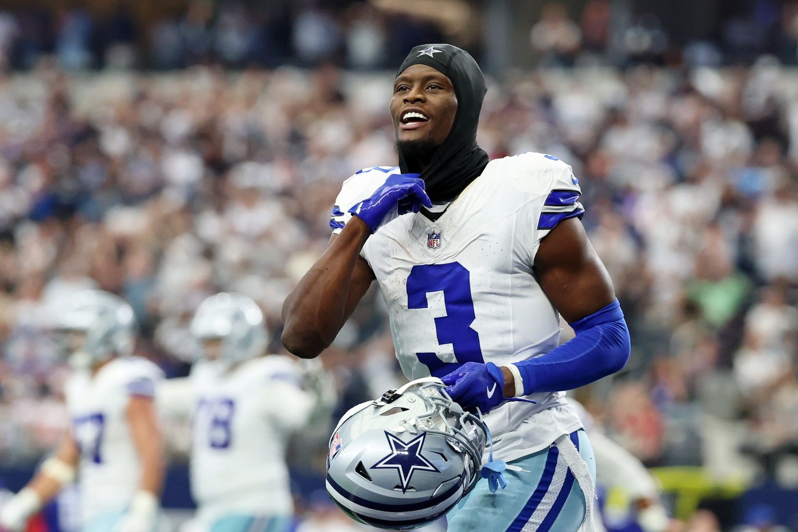 thumbnail image 2 of Youth George Pickens #3 Dallas Cowboys FUSE Navy Stitched Jersey – Tariff Free 2 of 6