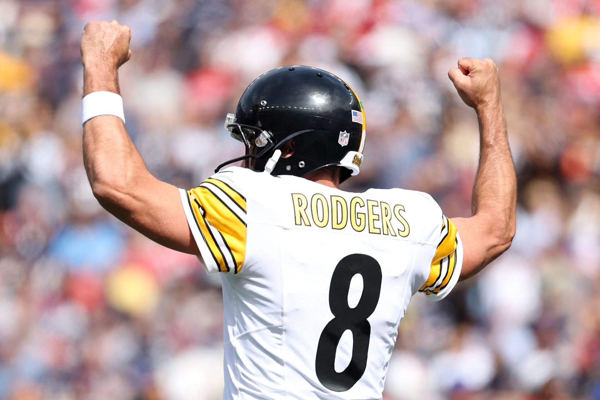 FOXBOROUGH, MASSACHUSETTS - SEPTEMBER 21: Aaron Rodgers #8 of the Pittsburgh Steelers reacts against the New England Patriots at Gillette Stadium on September 21, 2025 in Foxborough, Massachusetts. (Photo by Jordan Bank/Getty Images)