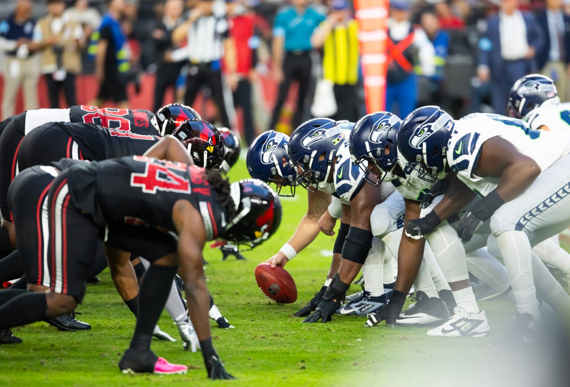 General view down the line of scrimmage as the Seattle Seahawks prepare to snap the ball against the Arizona Cardinals at State Farm Stadium.