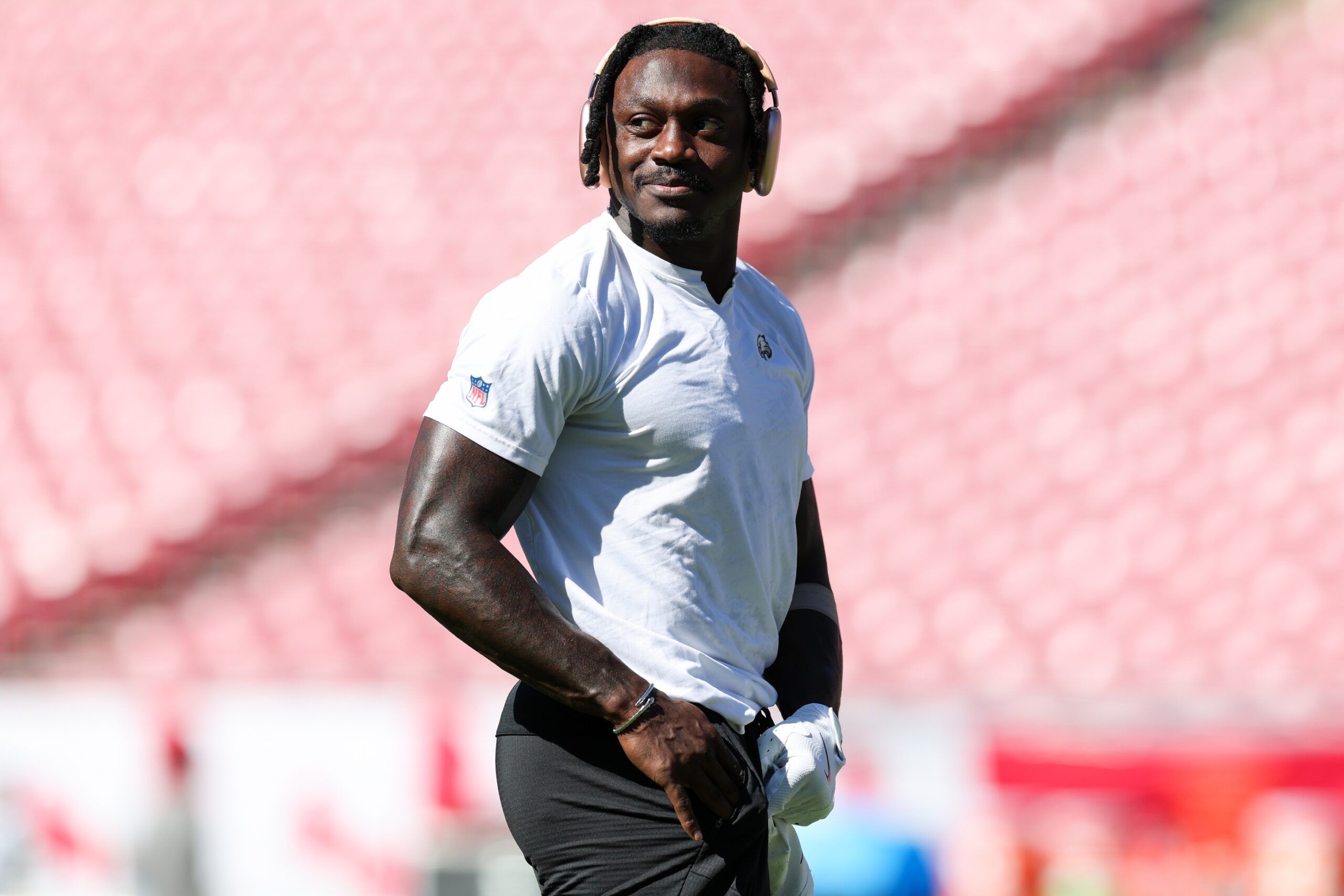 A.J. Brown Sends Cryptic Post Amid Early-Season Struggles