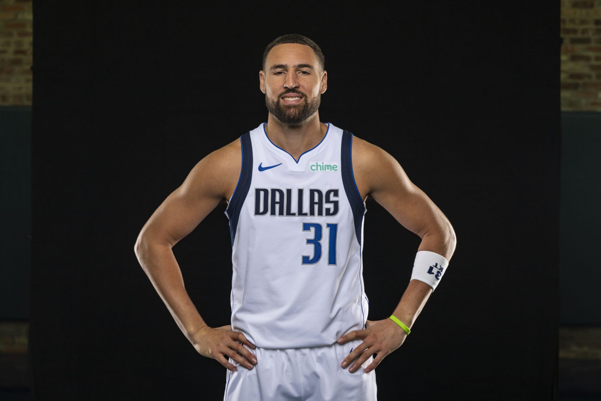 Dallas Mavericks guard Klay Thompson (31) poses for a photo during the Mavericks 2025 media day at the American Airlines Center.