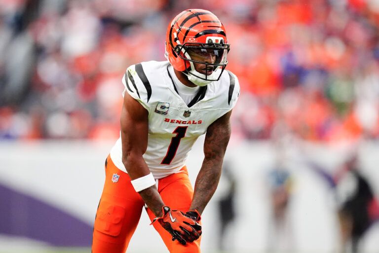 Cincinnati Bengals wide receiver Ja'Marr Chase (1) lines up for a play during the first quarter against the Denver Broncos at Empower Field at Mile High.
