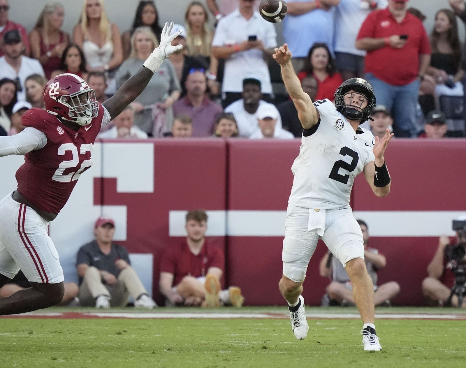 Alabama defensive lineman LT Overton (22) pressures Vanderbilt quarterback Diego Pavia (2) at Saban Field at Bryant-Denny Stadium. Alabama downed Vanderbilt 30-14.