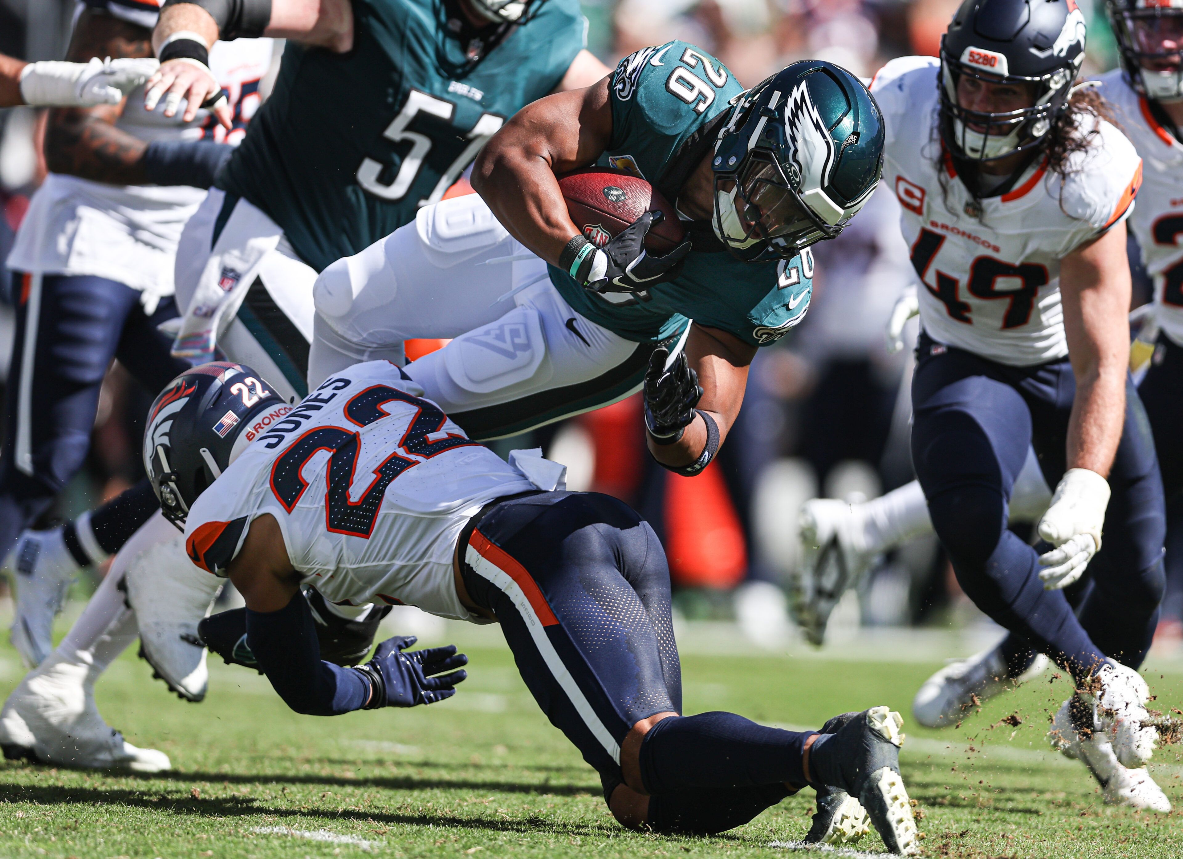 Week 6 NFL Injury Report Latest Updates on Saquon Barkley, Omarion