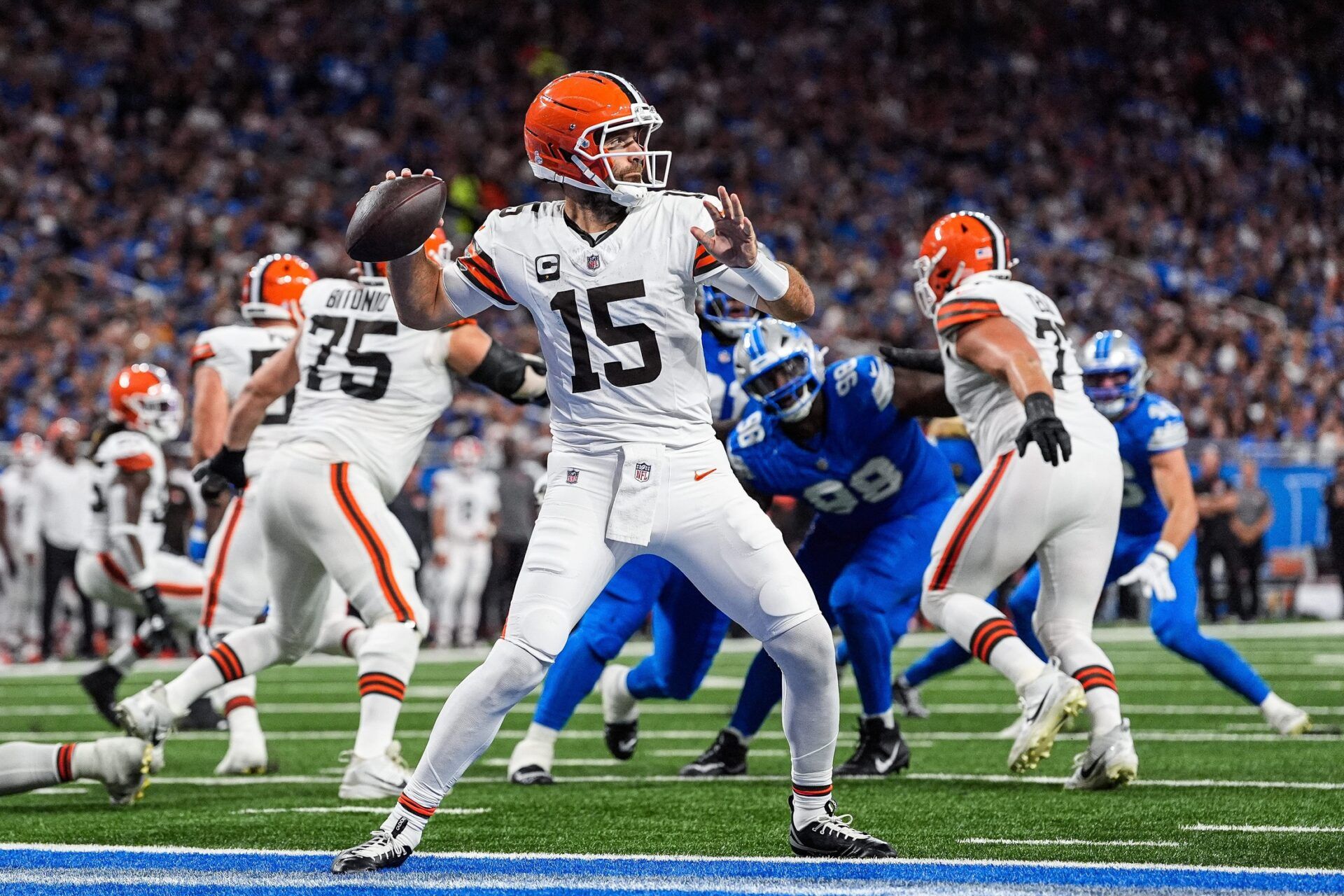 Cleveland Browns quarterback Joe Flacco (15) makes a pass against Detroit Lions during the first half at Ford Field in Detroit on Sunday, Sept. 28, 2025.