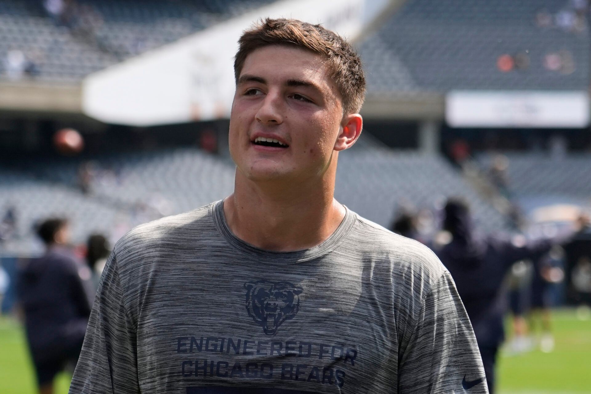 Chicago Bears tight end Colston Loveland (84) before the game against the Dallas Cowboys at Soldier Field.