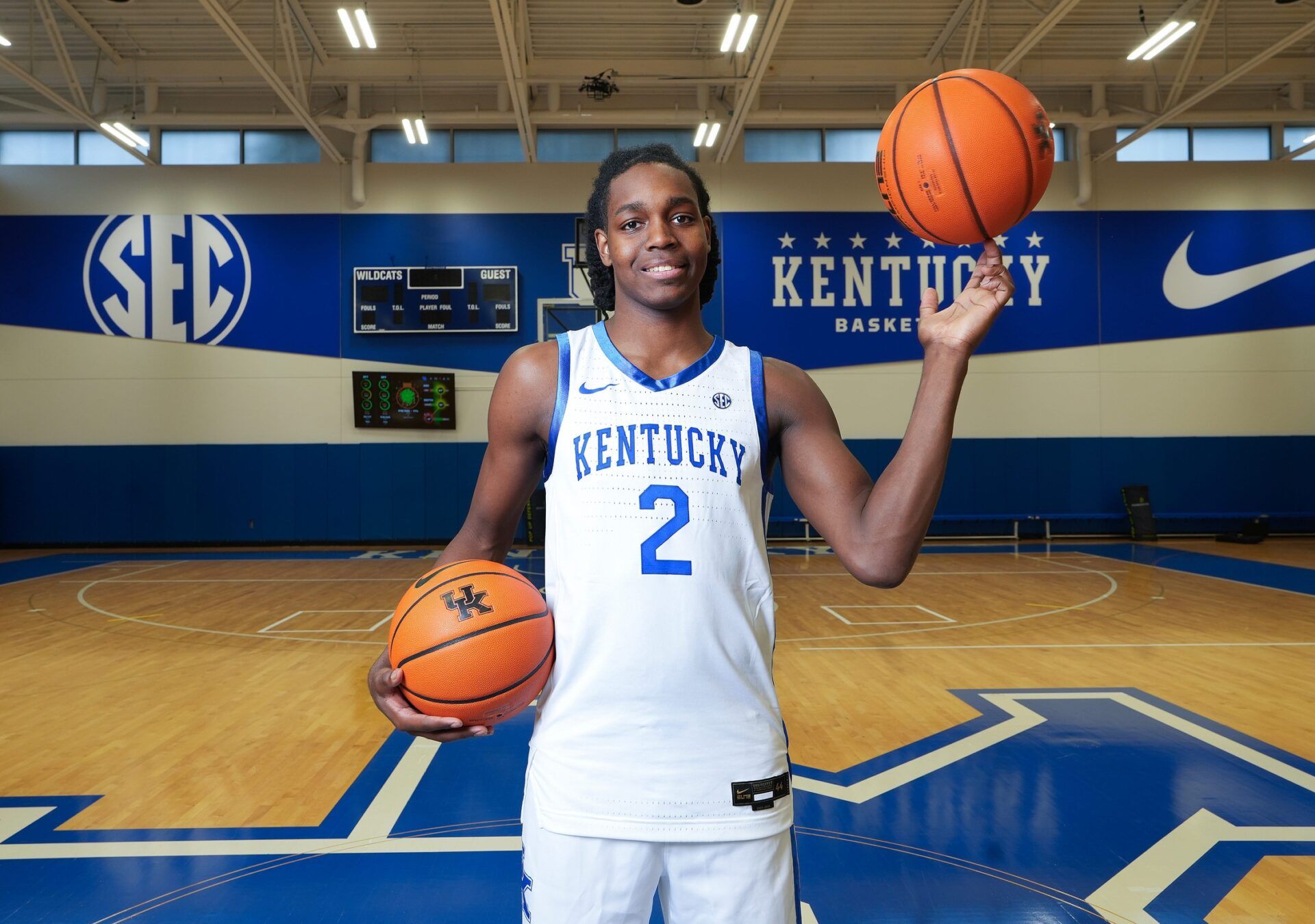 Kentucky’s Jasper Johnson (2) will be a freshman on the 2025-26 Wildcats squad as he poses at the Joe Craft Center practice facility in Lexington, Ky. on Sept. 16, 2025.