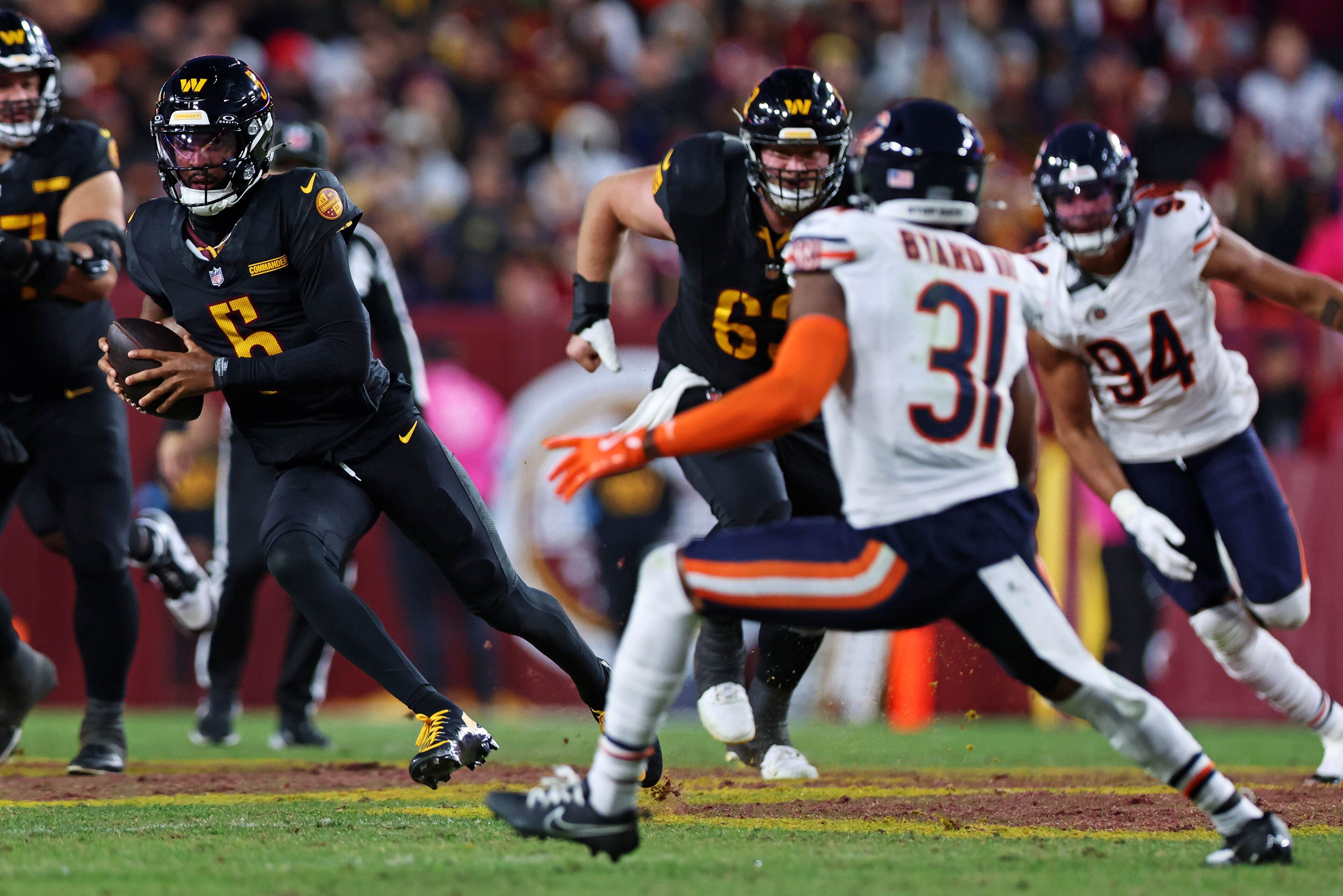 Nfl Inactives NFL Inactives Tonight: Bears-Commanders Injury Report, Latest on ...