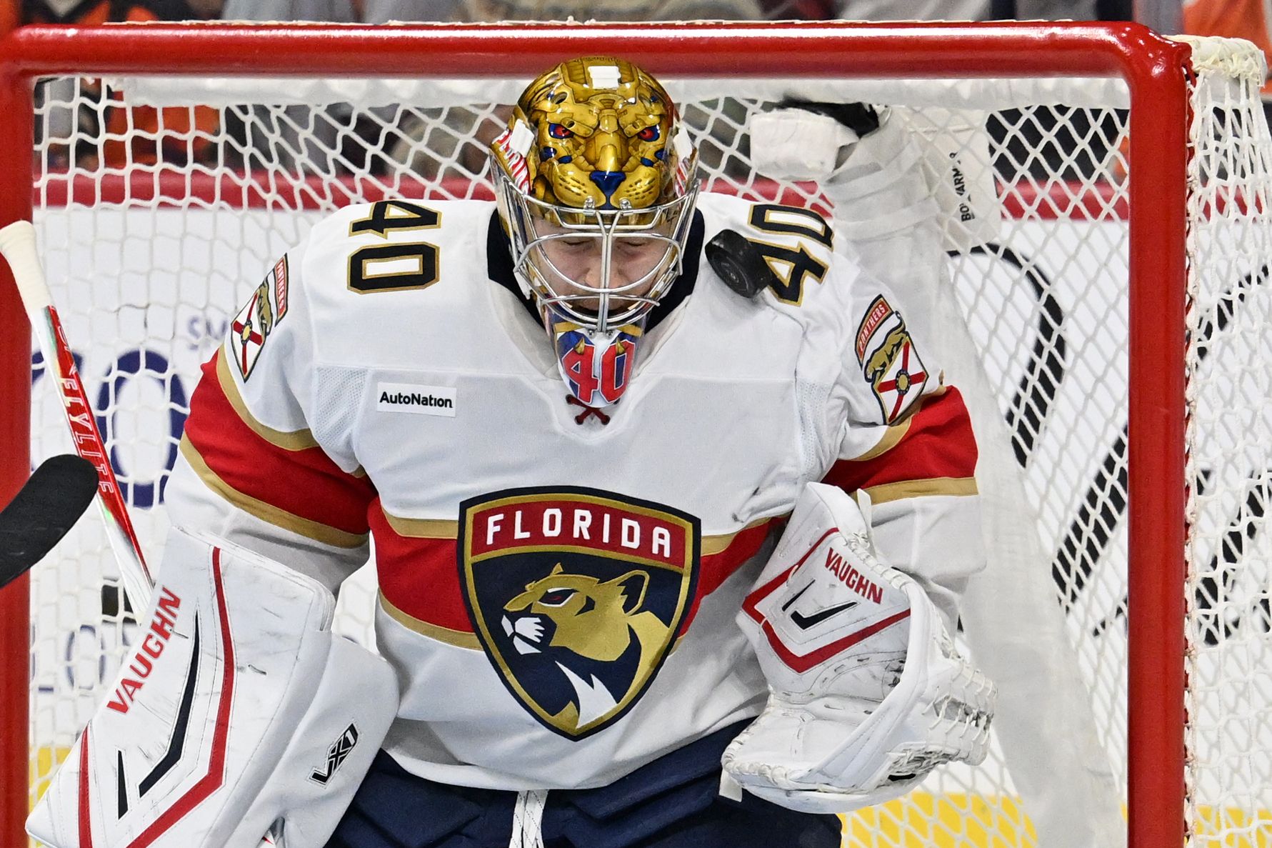 Florida Panthers goaltender Daniil Tarasov (40) makes a save against the Philadelphia Flyers during the second period at Wells Fargo Center.