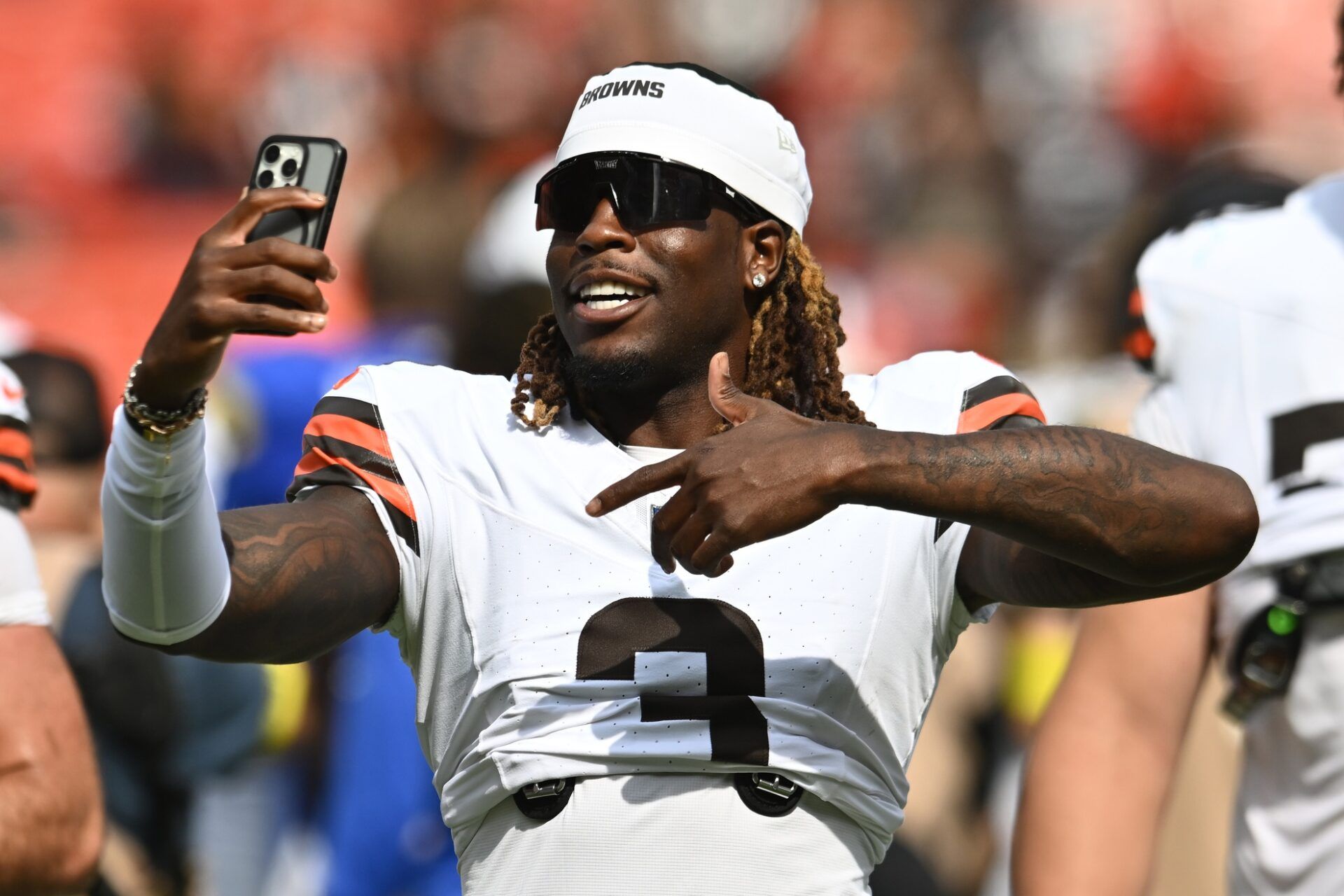 Cleveland Browns wide receiver Jerry Jeudy (3) walks off the field after the game between the Browns and the Los Angeles Rams at Huntington Bank Field.