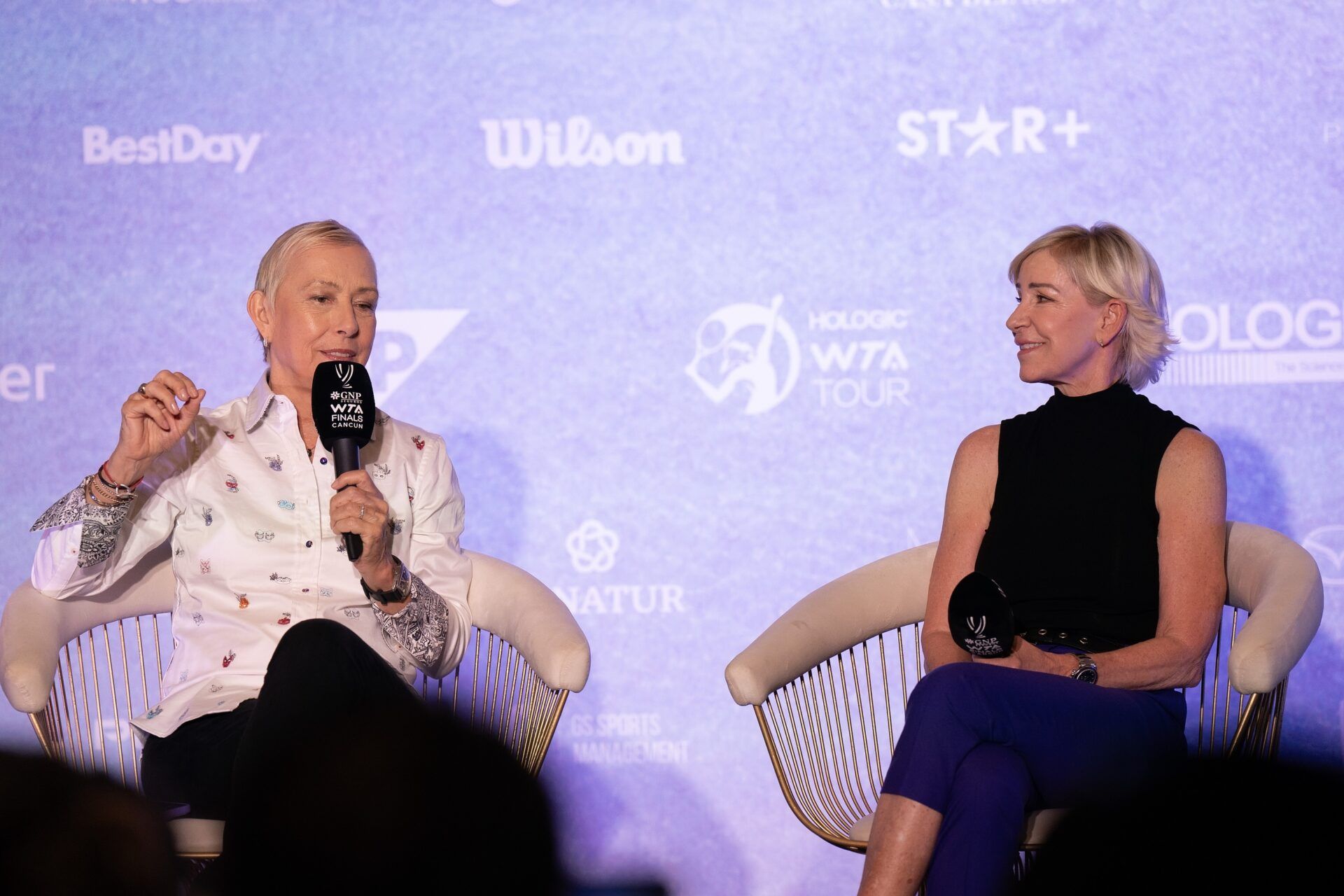 Chris Evert and Martina Navratilova in a joint press conference on day five of the GNP Saguaros WTA Finals Cancun.