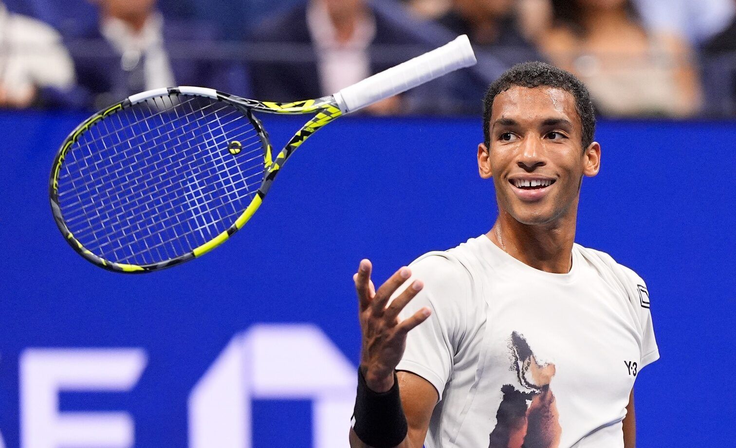 Flushing, NY, USA;  
Félix Auger-Aliassime (CAN) reacts after a miss to Jannik Sinner (ITA) (not pictured) on day thirteen of the 2025 U.S. Open tennis tournament at the USTA Billie Jean King National Tennis Center.