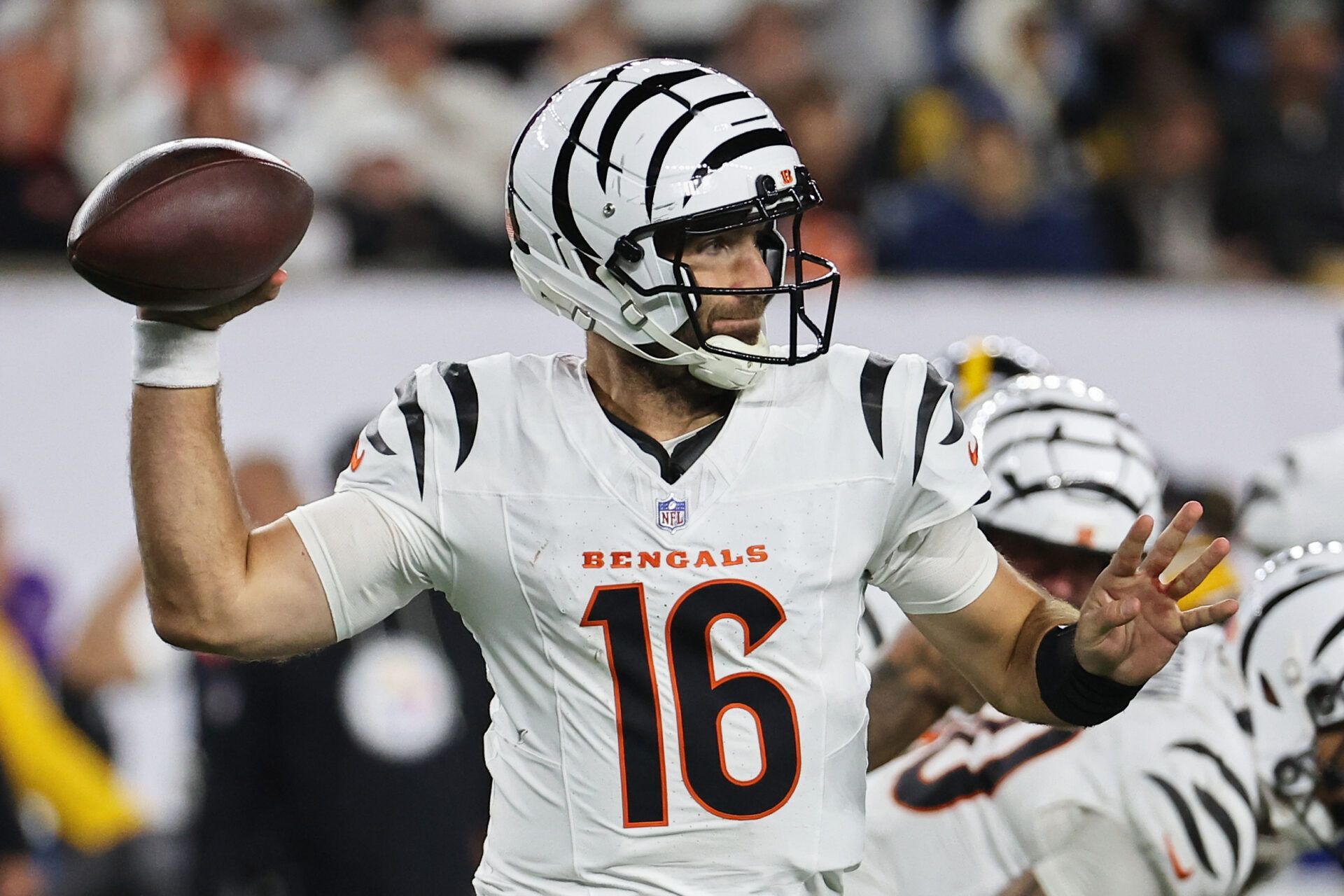 Cincinnati Bengals quarterback Joe Flacco (16) throws a pass against the Pittsburgh Steelers during the fourth quarter at Paycor Stadium.