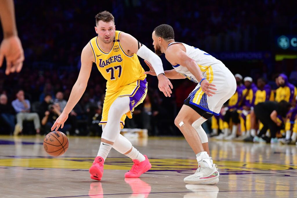 Lakers-Warriors Prediction: Luka Dončić vs. Stephen Curry, LeBron James and Jimmy Butler III Injury Reports, More thumbnail