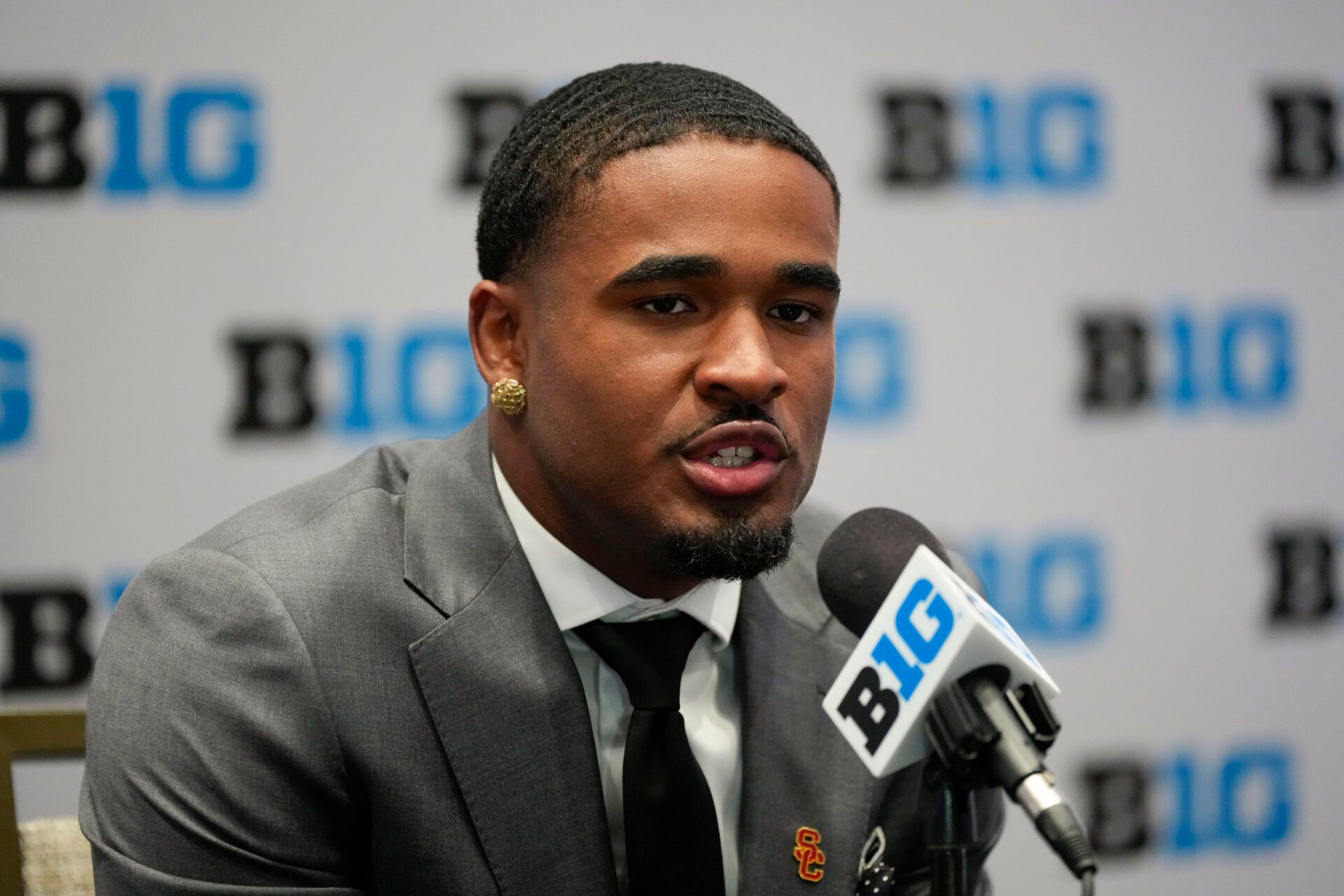 USC safety Kamari Ramsey speaks to the media during the Big Ten NCAA college football media days at Mandalay Bay Resort.