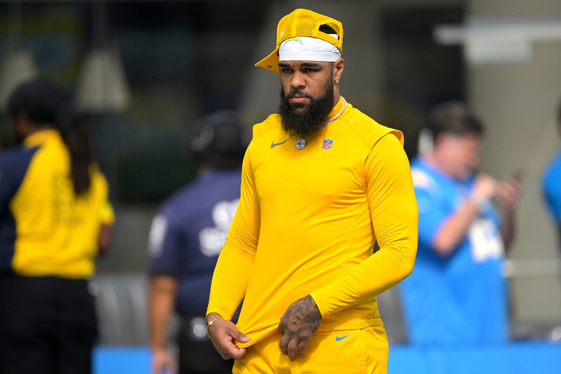 Los Angeles Chargers wide receiver Keenan Allen (13) warms up prior to the game against the Indianapolis Colts at SoFi Stadium.