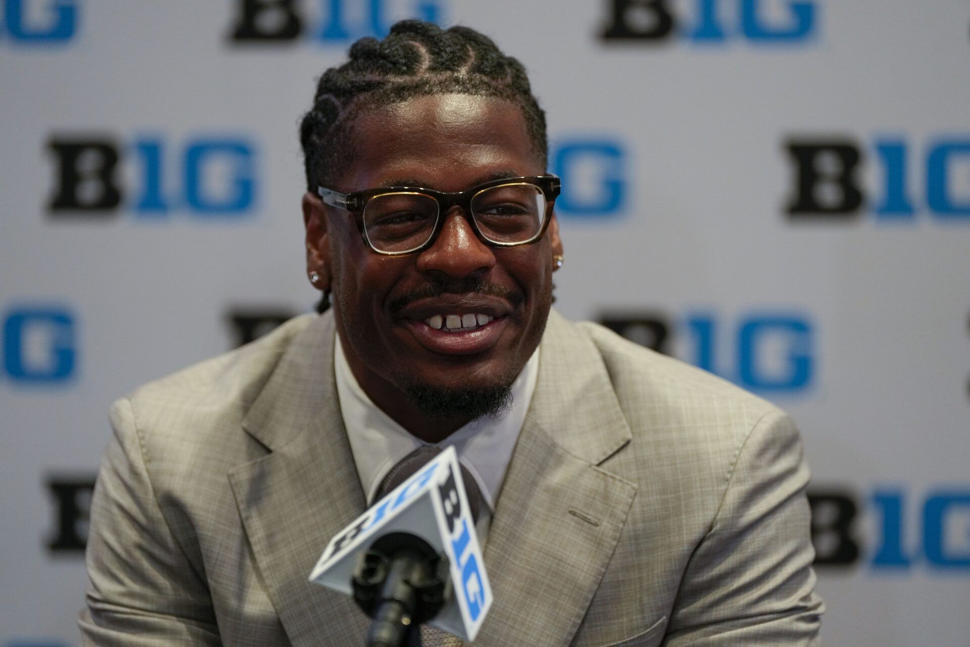 Northwestern defensive lineman Anto Saka speaks to the media during the Big Ten NCAA college football media days at Mandalay Bay Resort.