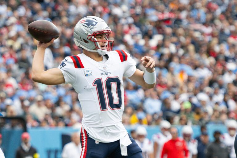 New England Patriots quarterback Drake Maye (10) throws a pass against the Tennessee Titans during the first half at Nissan Stadium.