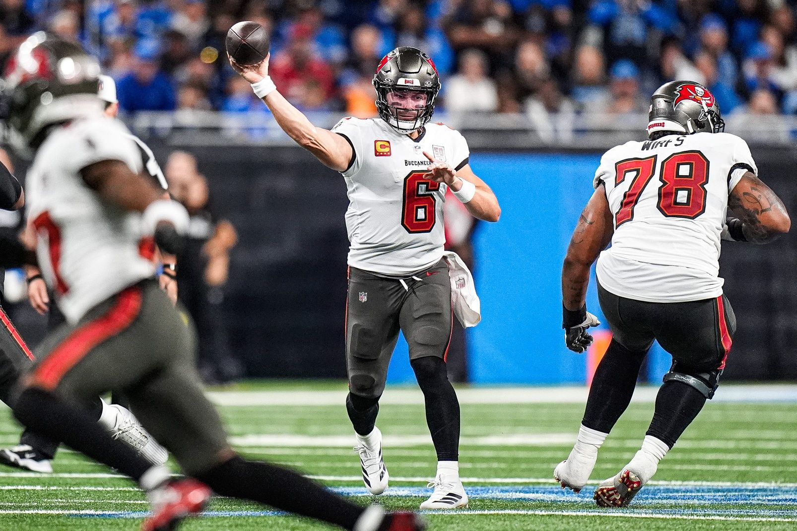 Tampa Bay Buccaneers quarterback Baker Mayfield (6) makes a pass against Detroit Lions during the second half at Ford Field in Detroit on Monday, Oct. 20, 2025.