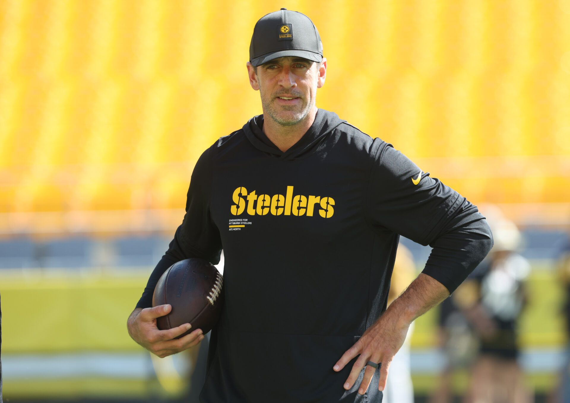 Pittsburgh Steelers quarterback Aaron Rodgers (8) warms up before the game against the Seattle Seahawks at Acrisure Stadium.