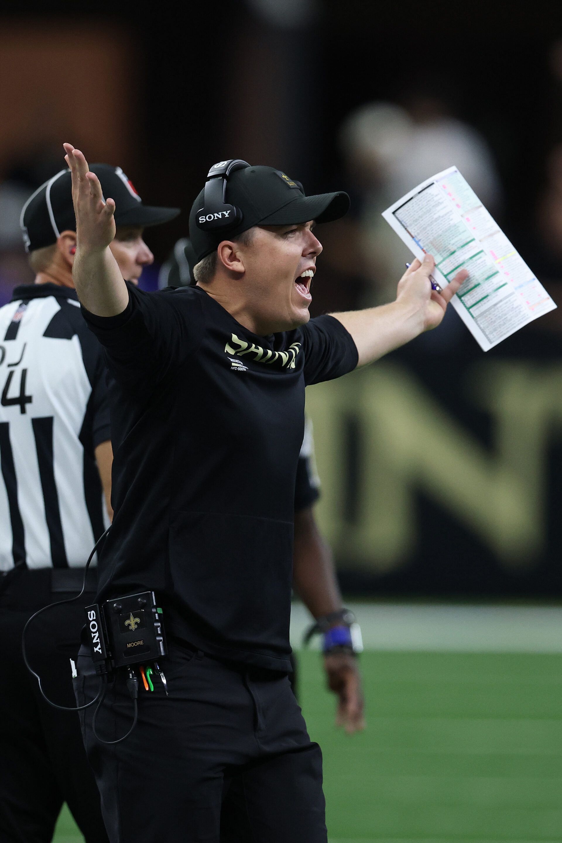 NEW ORLEANS, LOUISIANA - OCTOBER 05: Head coach Kellen Moore of the New Orleans Saints reacts in the game against the New York Giants at Caesars Superdome on October 05, 2025 in New Orleans, Louisiana. (Photo by Chris Graythen/Getty Images)