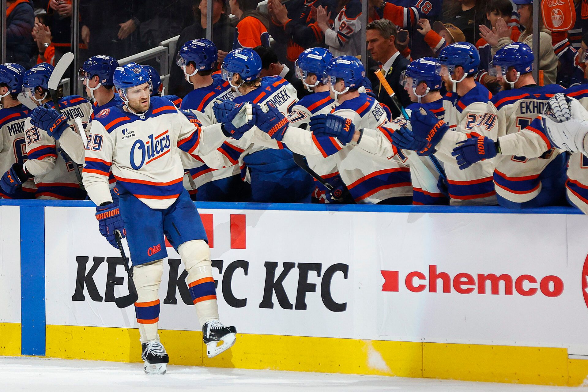 The Edmonton Oilers celebrate a goal scored by forward Leon Draisaitl (29) during the second period against the Utah Mammoth at Rogers Place.